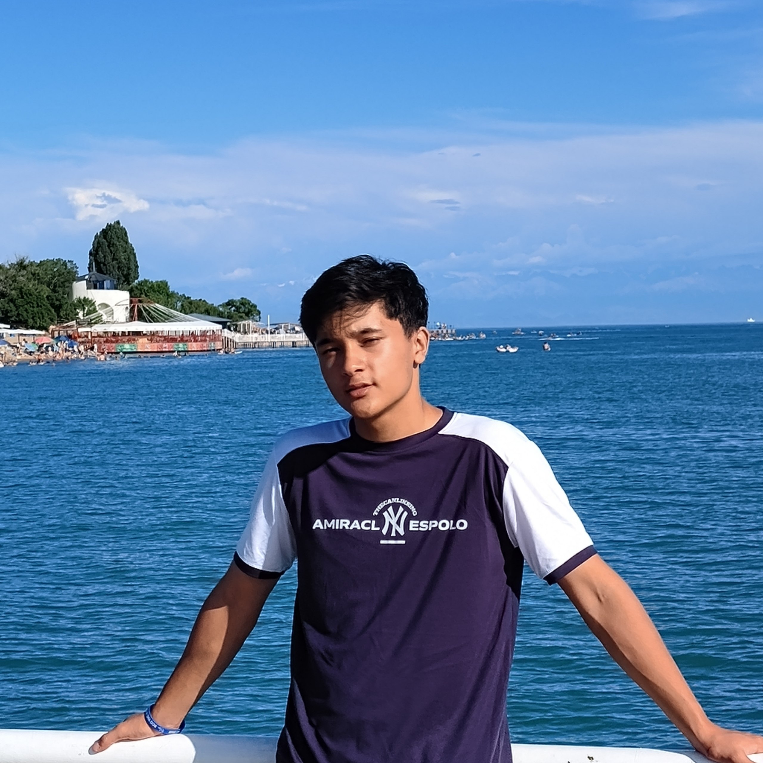 Fayzullox Raximjonov's profile picture